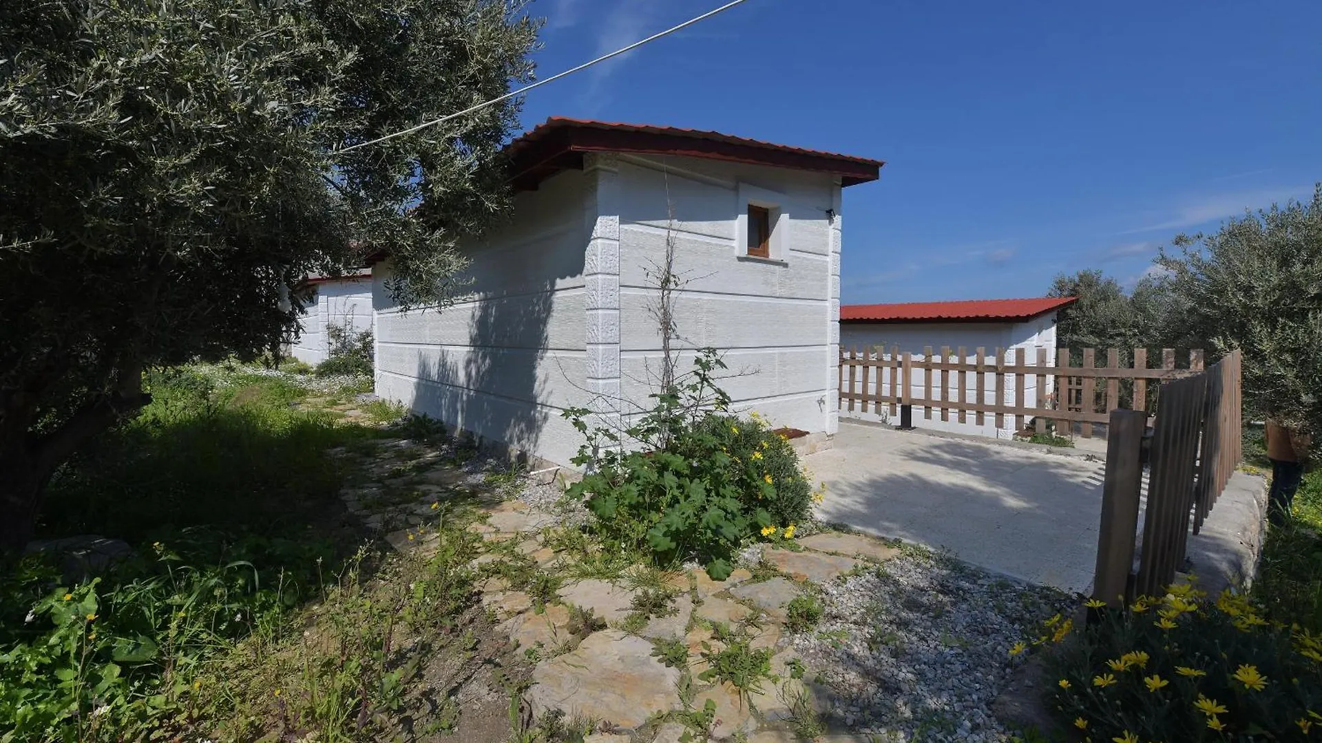 Aparthotel Kavurlukoz Butik Apart Karaburun  Turkey